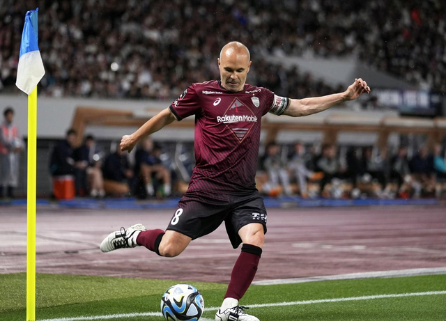 也有伊涅斯, CB 也有伊涅斯, CB