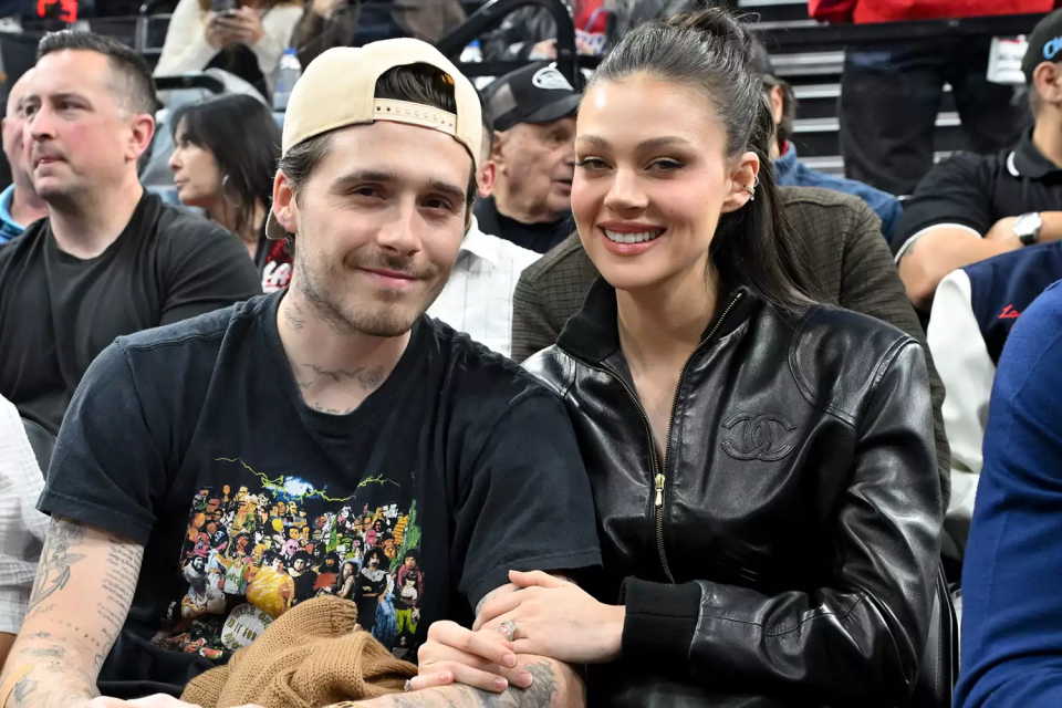 塞莱娜, 昔日形影不, 杂志独家澄