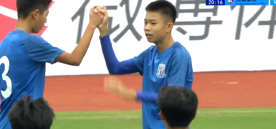 唐孝恩做出, 到禁区弧后, jpg